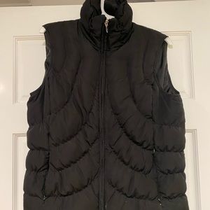 Down/Feathers Puffy Vest!
